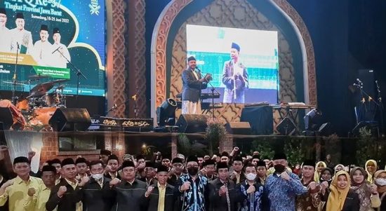 Bupati Tasikmalaya Ade Sugianto menghadiri Pembukaan Musabaqah Tilawatil Quran (MTQ) XXXVII Tingkat Provinsi Jawa Barat Tahun 2022 yang bertempat di Kabupaten Sumedang, Minggu (19/6/2022). Foto: @pemkabtasik.
