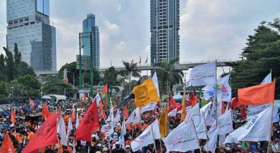Setelah melakukan rapat pada 27 Juli 2022 di Gedung Joeang, Jakarta Pusat, para pimpinan dari Sejuta Buruh sepakat akan melakukan aksi pada 10 Agustus 2022 mendatang. Ilustrasi disediakan redaksi.